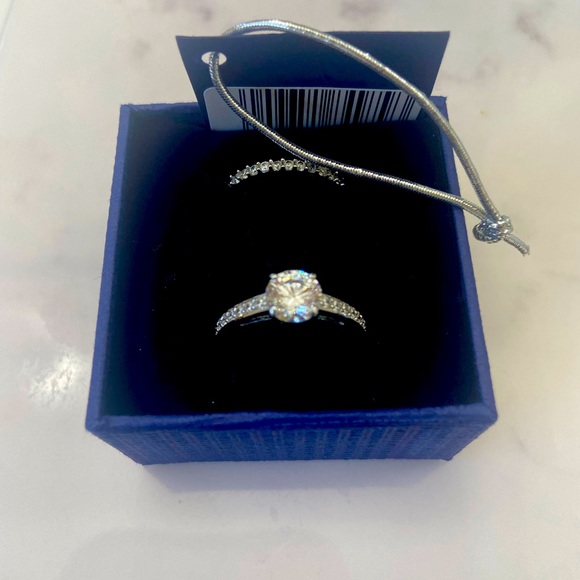 Swarovski Ring Set - Picture 2 of 4